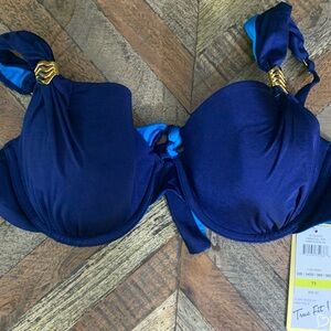 A.Che Vera full top Hampton blue Swim top .NWT size T5